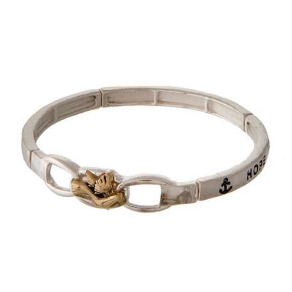 Jewelry - NIP Fashion Metal Latch Bracelet